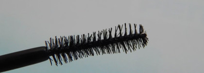 Тушь для ресниц Velvet Noir Major Volume Mascara от Marc Jacobs 