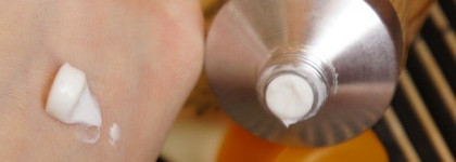 Уход за кожей рук и кутикулой с L'occitane, Yves Rocher, Oriflame и Mavala