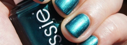 Essie 97 Trophy Wife