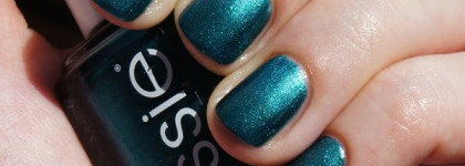 Essie 97 Trophy Wife