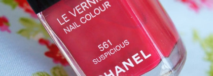 Les Essentiels De Chanel Fall 2012 Makeup Collection. Chanel Le Vernis Nail Colour 561 Suspicious