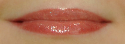 Блески "с искрами" - Chanel Cosmos, Givenchy  Frozen Rose и YSL Golden Petal