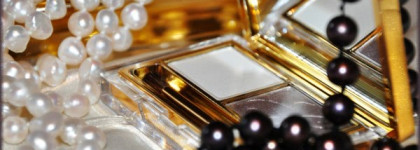 Жемчужный тауп в тенях Estee Lauder EyeShadow Duo Pure Colors #8 Platinums