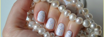 Deborah Lippmann "Stairway to Heaven" и Chanel "Attraction" - выбор для годовщины свадьбы