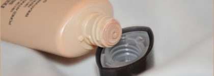 Матирующий тональный крем Lancome Teint Idole Silky Mat #010 Beige Porcelaine