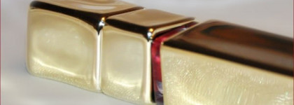 Рождественский красный: блеск для губ Guerlain KissKiss Essence de Gloss Sublime Elixir Absolute Colour # 420 Vermillion