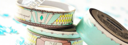 Стойкие нюдовые и белые тени для глаз Benefit Longwear Powder Shadow #Nude Swings и #Milk It из коллекции Весна 2013