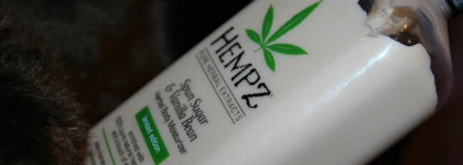 Лучшее молочко для тела Hempz Spun Sugar & Vanilla Bean Herbal Body Moisturizer