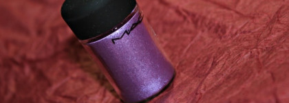 Мой космический пигмент MAC Pigment Colour Powder #violet
