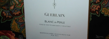 Компактная пудра Guerlain Blanc de Perle Bright and Sculpt Foundation