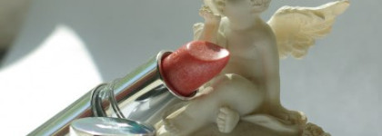 Их делали ангелы. Clarins Помада-блеск Joli Rouge Brillant 01 и YSL Volupte Sheer Candy. Glossy Balm Crystal Color Блеск-бальзам для губ 04 Succulent Pomegranate