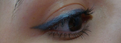 Новинка Essence Gel Eyeliner в оттенке05  miami's ink