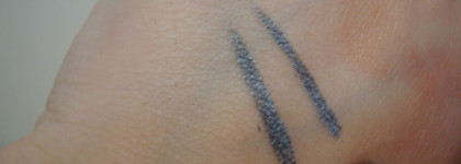 Новинка Essence Gel Eyeliner в оттенке05  miami's ink