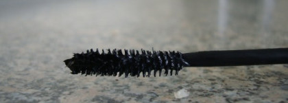 Yves Saint Laurent Mascara Volume Effet Faux Cils Shocking (01 Deep Black)