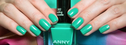 Anny "Surfing Crocodile"