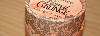 Пудра для волос от Essence «Floral Grunge» Hair Dye Powder 01 Rock in style