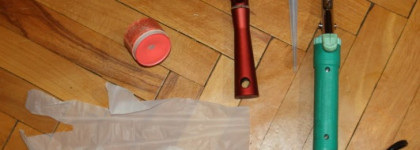 Пудра для волос от Essence «Floral Grunge» Hair Dye Powder 01 Rock in style