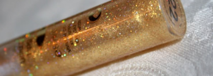 Золото на губах с блеском Levres de Diamant № 22 от Vivienne Sabo