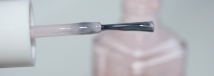 Нежный, но капризный Essie №17 Muchi, muchi