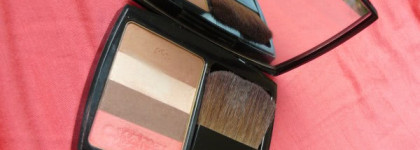 Поцелуй солнца от Chanel... пудра Soleil Tan De Chanel 4 Facettes Bronzing Powder № 537 Bronze Corail