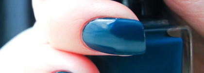 'Dancing in the rain', или великолепный синий от Anny