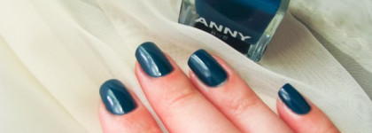 'Dancing in the rain', или великолепный синий от Anny