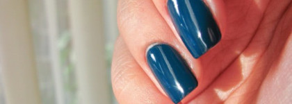 'Dancing in the rain', или великолепный синий от Anny