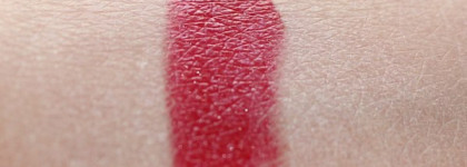 Помадка Chanel Rouge Allure Lipstick: Excessive,67 - помощница в создании образа 50-х