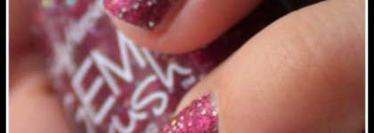 Новогодний и сверкающий лак Sally Hansen GEM Crush, 07, Lady Luck