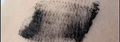 Новинка - тушь Maybelline Rocket Volum' Express в черном оттенке