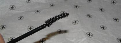 Как легко можно лишиться своих бровей и ресниц, желая им лучшего с тонирующим маслом для бровей и ресниц от DNC