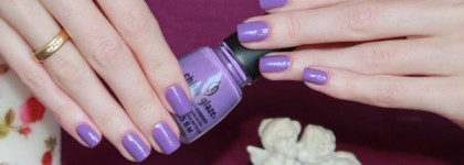 China Glaze "Spontaneous"