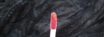 "Весь этот гранж" или Любимая темная лошадка VOV Alice Loving Gloss #18 Dark wine