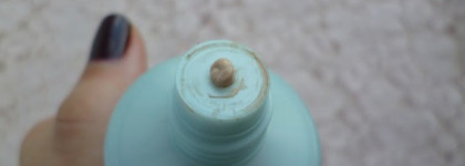 Приятный  преображающий Fresh Look Protective Day Cream SPF 20 (Защитный дневной увлажняющий крем SPF 20)