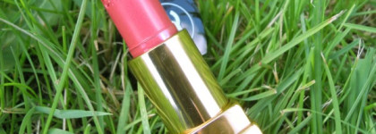 Chanel Rouge Coco Hydrating Creme Lip Colour #17 Orchidee