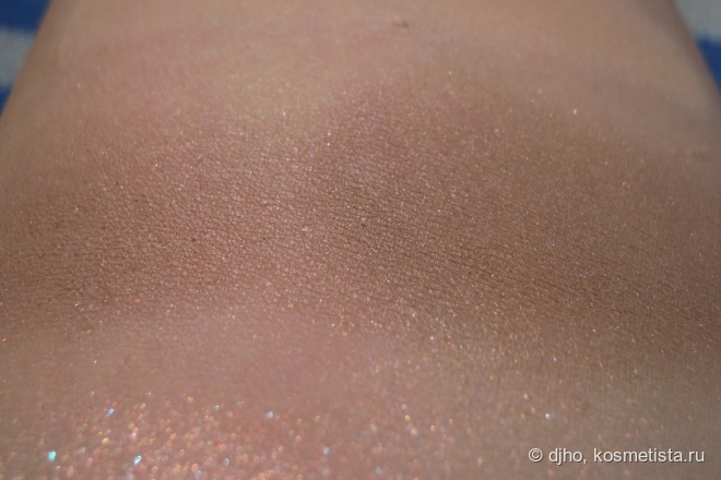 Нюды Maybelline: Maybelline New York The Blushed Nudes & Maybelline New York The Nudes