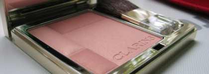 Румяна  Clarins Blush Prodige Illuminating Cheek Color 02 (soft peach)