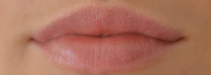 Увлажняющие бальзамы для губ Carmex и  EOS