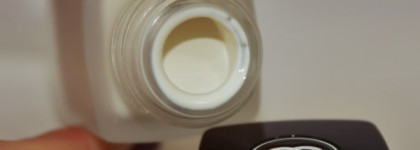 Chanel Le Blanc De Chanel Sheer Illuminating base