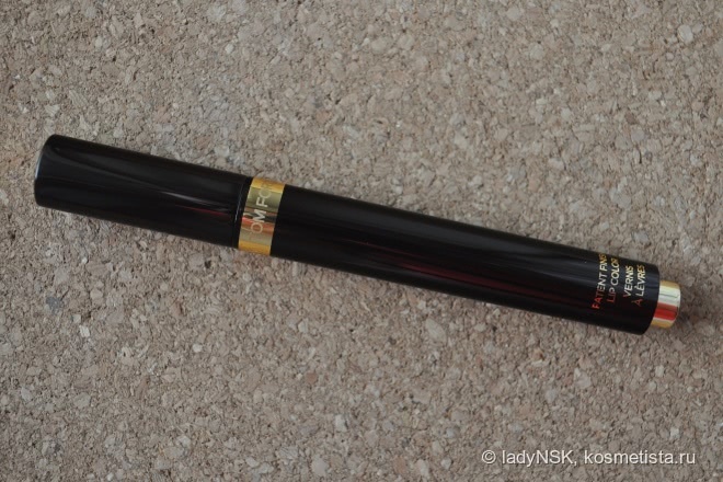 Автоматическая помада-блеск со спонжем Tom Ford Patent Finish Lip Color в оттенке 07 Erotic