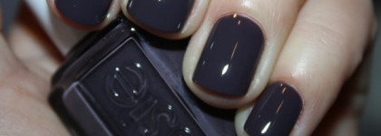 Essie Smokin Hot №75