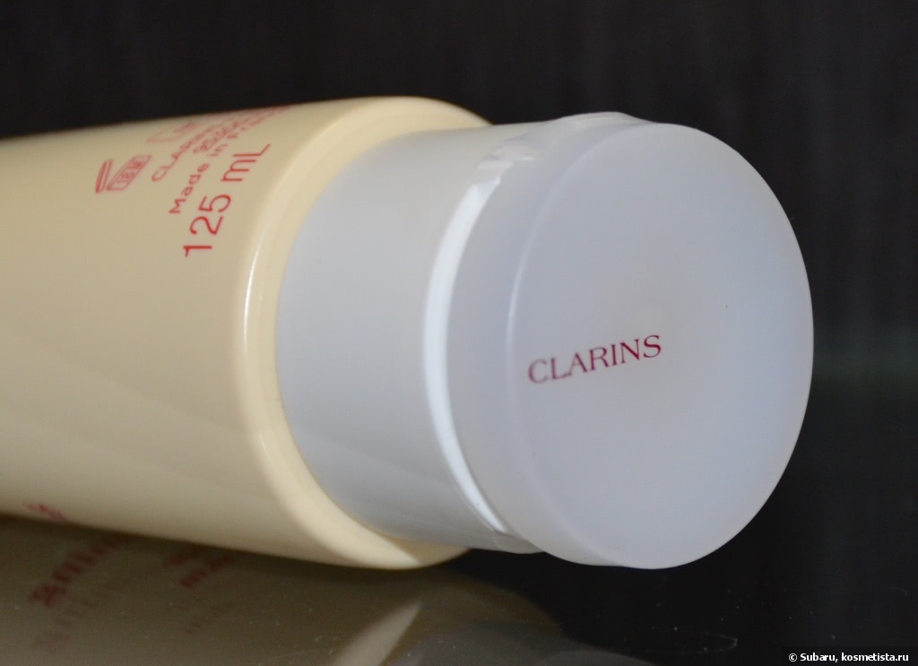 Смягчающий и очищающий пенящийся крем для сухой или чувствительной кожи Clarins Gentle Foaming Cleanser with Shea butter dry or sensitive skin
