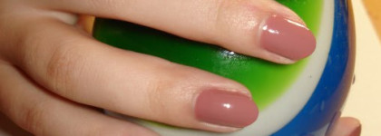 Ногти цвета кофе с молоком