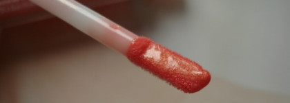 Новичок среди моих блесков - Pupa Glossy Lips Ultra-Shine Lip Gloss #400 Golden Orange Illusion