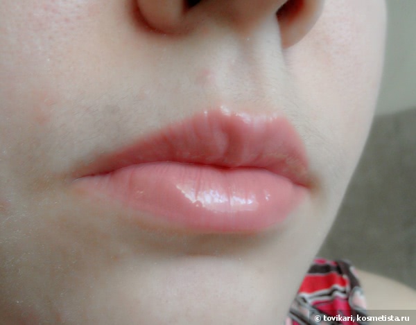Мои новые блески для губ - NYX Butter Gloss в оттенках Blg03 Peaches and Cream и Blg07 Tiramisu