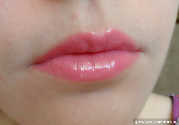 Мои новые блески для губ - NYX Butter Gloss в оттенках Blg03 Peaches and Cream и Blg07 Tiramisu