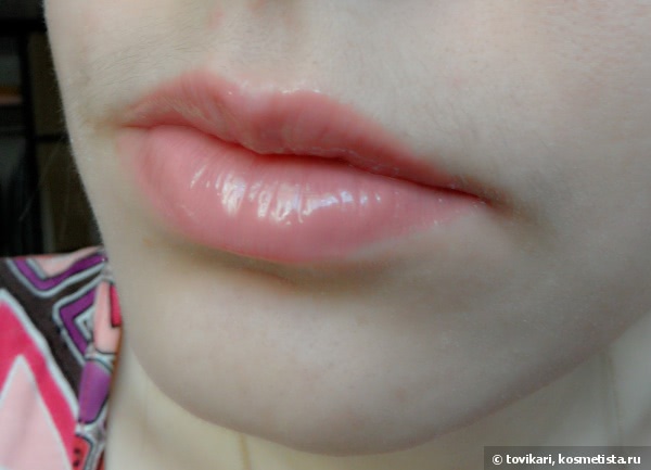 Мои новые блески для губ - NYX Butter Gloss в оттенках Blg03 Peaches and Cream и Blg07 Tiramisu