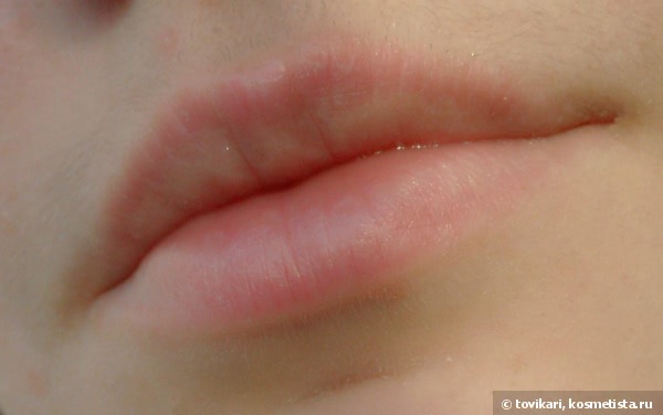 Мои новые блески для губ - NYX Butter Gloss в оттенках Blg03 Peaches and Cream и Blg07 Tiramisu