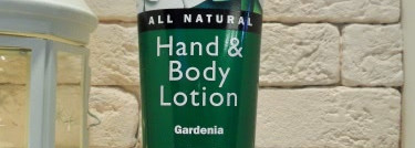 Фруктово-цветочный уход за телом от Desert Essence и Shikai