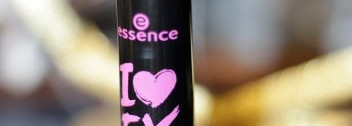 Тушь Essence I love Extreme  volume mascara